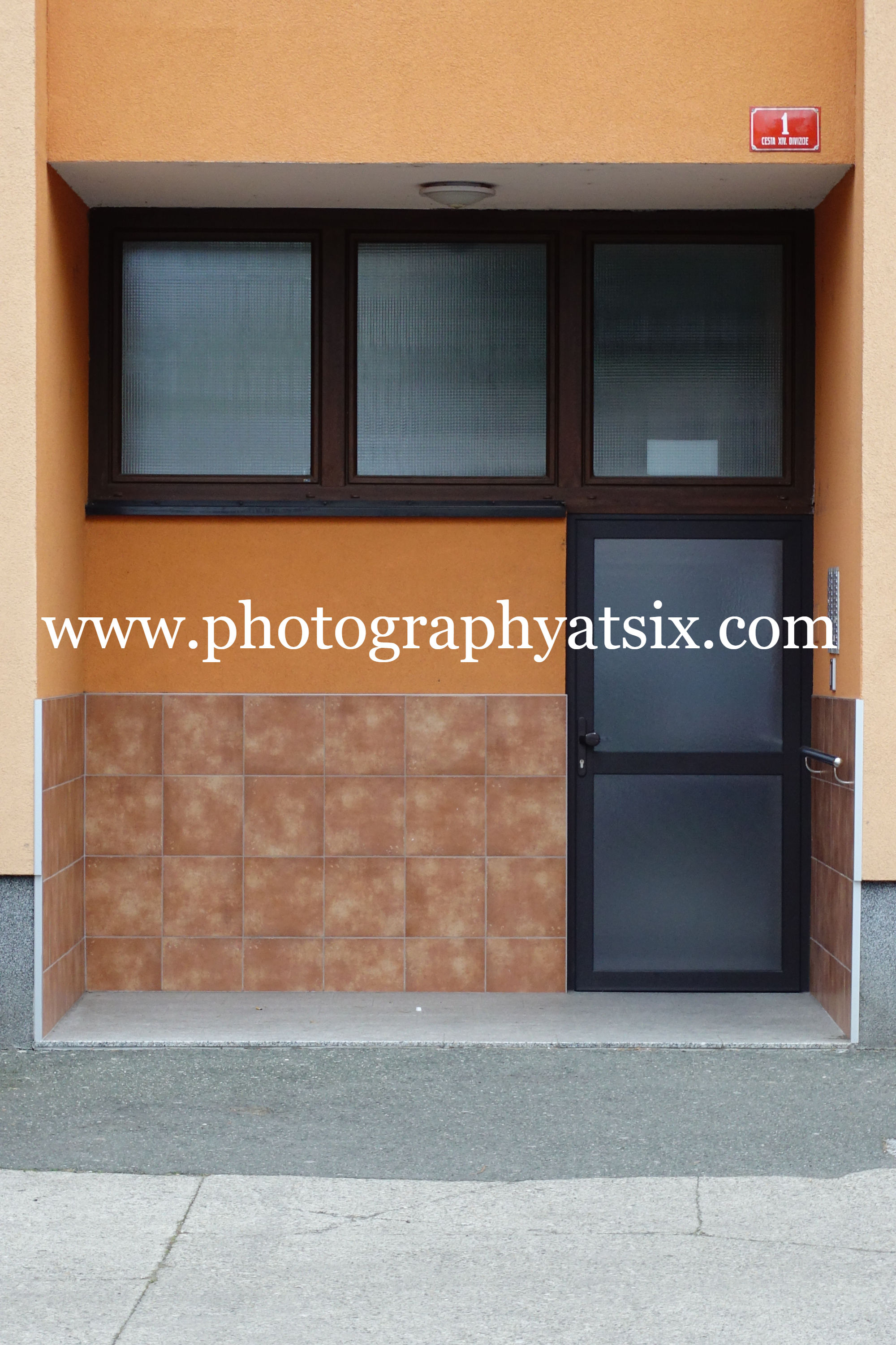 Door - Seventies Orange is Back!