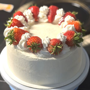 Fresh Strawberry Cake