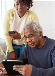 seniors connectés.jpg