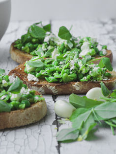 Zesty pea, broad bean & feta smash