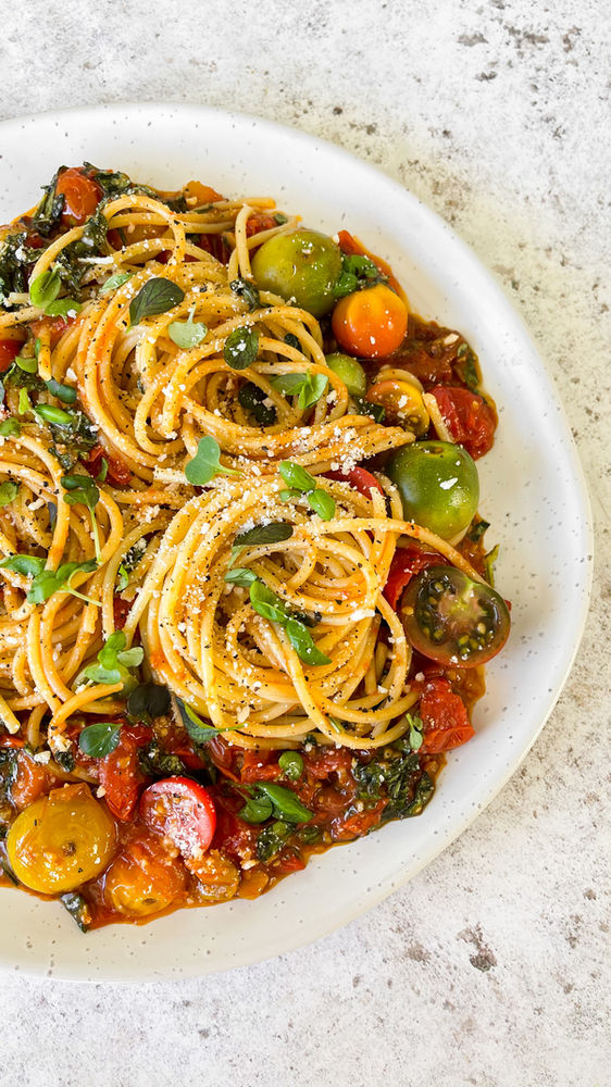 Blistered tomato, olive oil and basil spaghetti