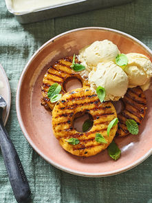 Griddled maple and brown sugar pineapple with vanilla ice cream 