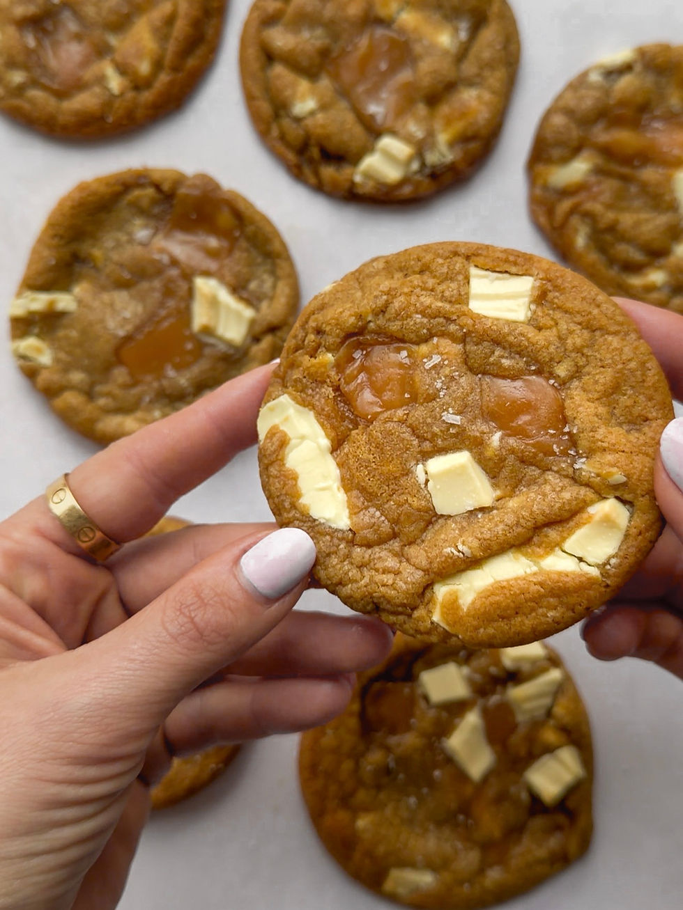 Gingerbread & white chocolate cookies