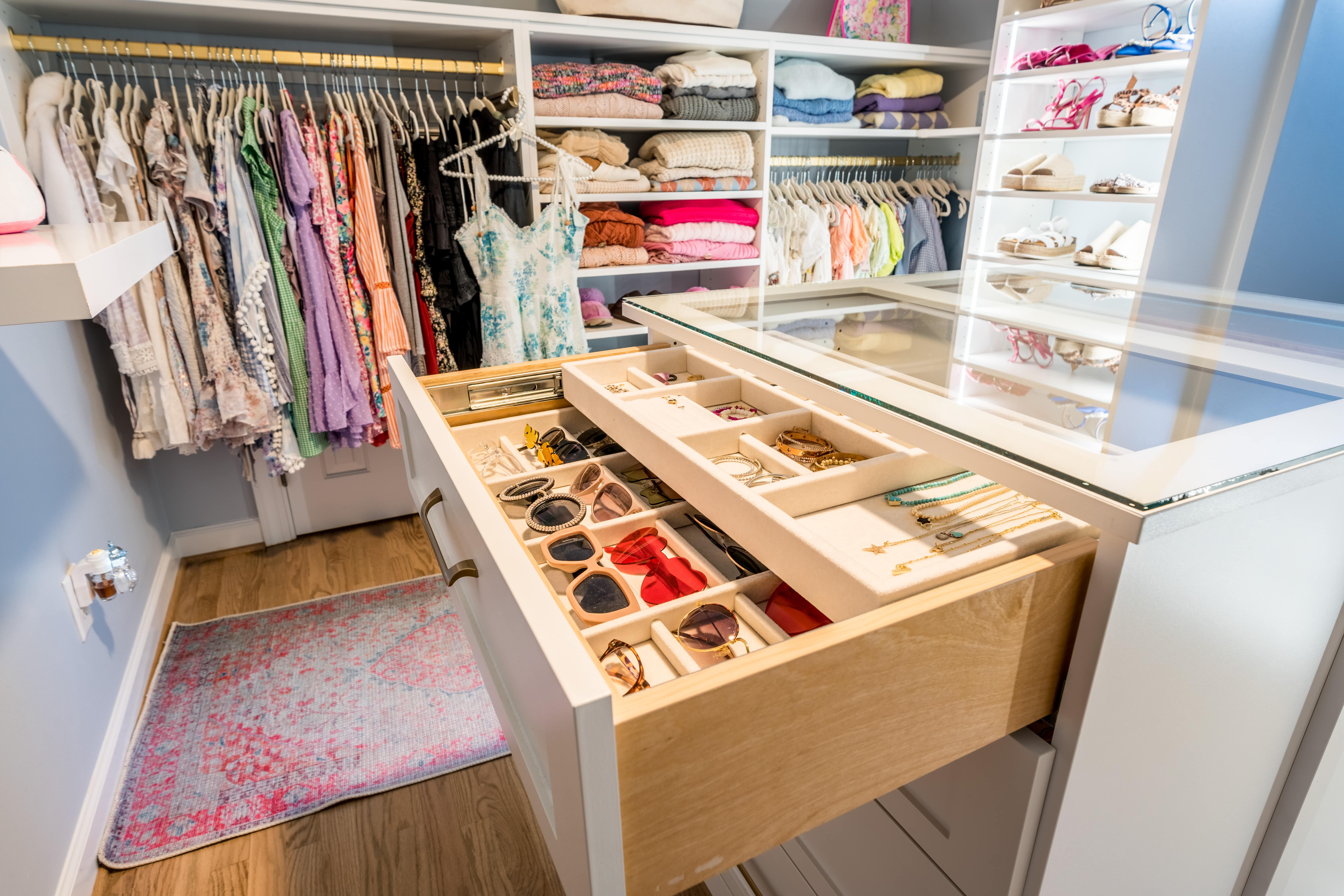 Chapel Hill Carolina Closets