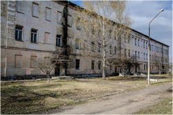 Фасад правого флигеля госпиталя