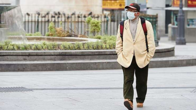 مسؤول إسباني يحذر 80٪ من الأشخاص في مدريد معرضون للإصابة بفيروس كورونا