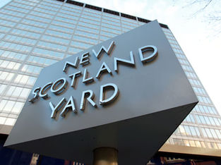 Adolescente acusado de tentativa de homicídio em Woolwich