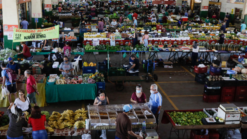 Feira de frutas e legumes