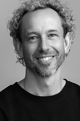 Philipp Keusen_BLEND Academy_Makeup Artist_Bern Zürich_SW.jpg