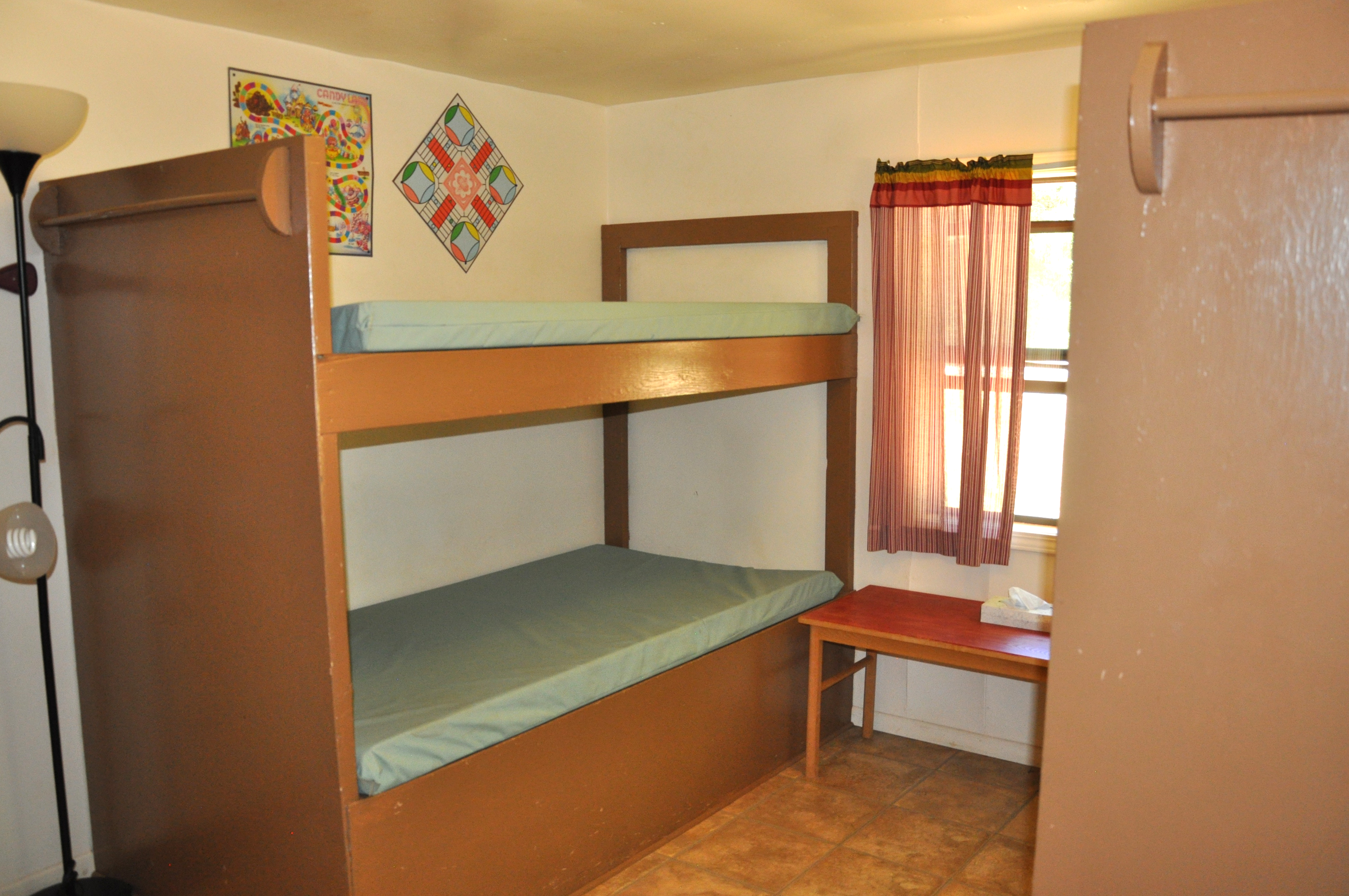 Elm Bunkroom