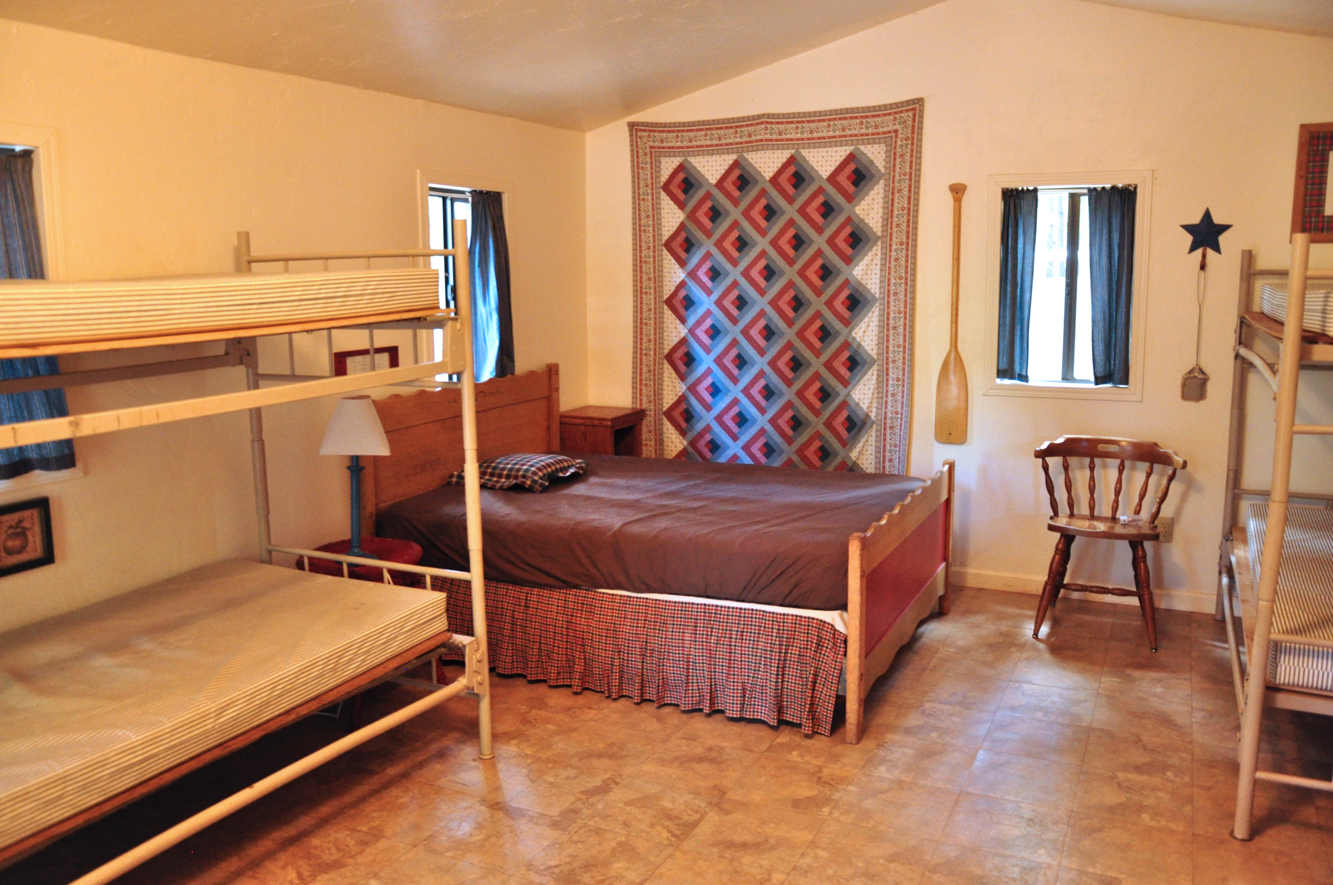 Madrone Queen Bed