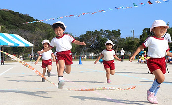 一ツ岡南幼稚園_延岡_ 動き・ことば・リズム