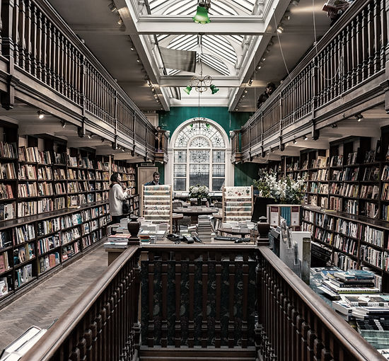 Interior de la librería