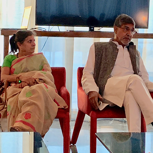 Kailash Satyarthi Meets with Entrepreneur's Organisation in Dubai