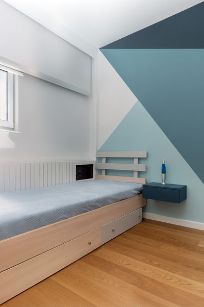 Υπνοδωμάτιο με προσεγμένη διακόσμηση.Φωτογράφιση ακινήτου