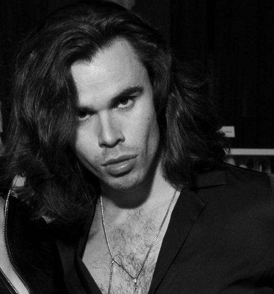 Writer: Gawain Semlear