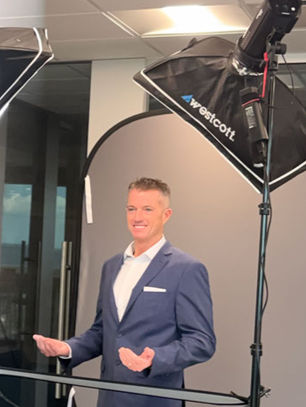 How Professional Headshots Can Boost Your Personal Brand