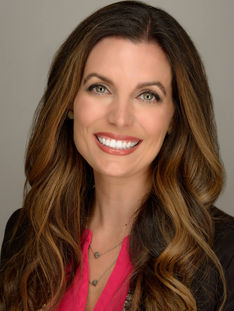 Nicole's Headshot