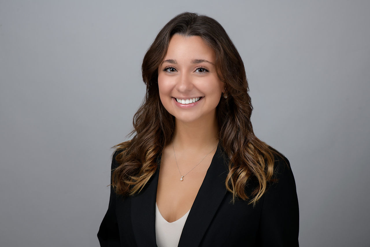 Alexis's Professional Headshot