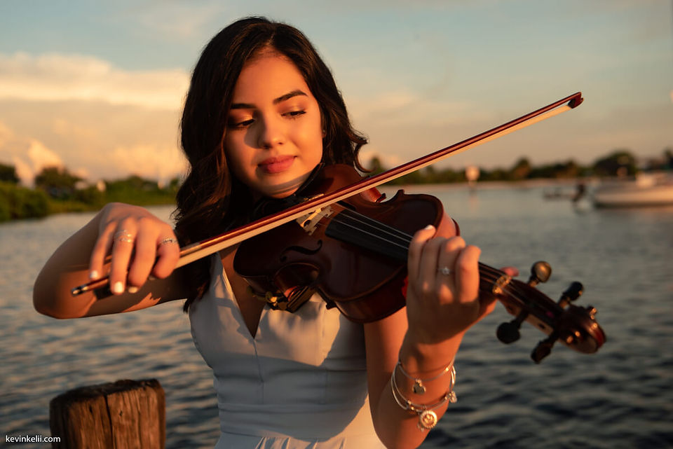Tampa Senior Portraits Image 10