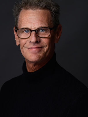 Creating Compelling Acting Headshots: Your Guide to Memorable First Impressions