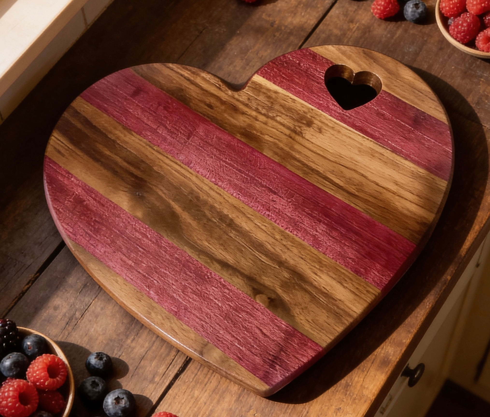 Heart‑Shaped Cutting Board-Purple Heart & Walnut 