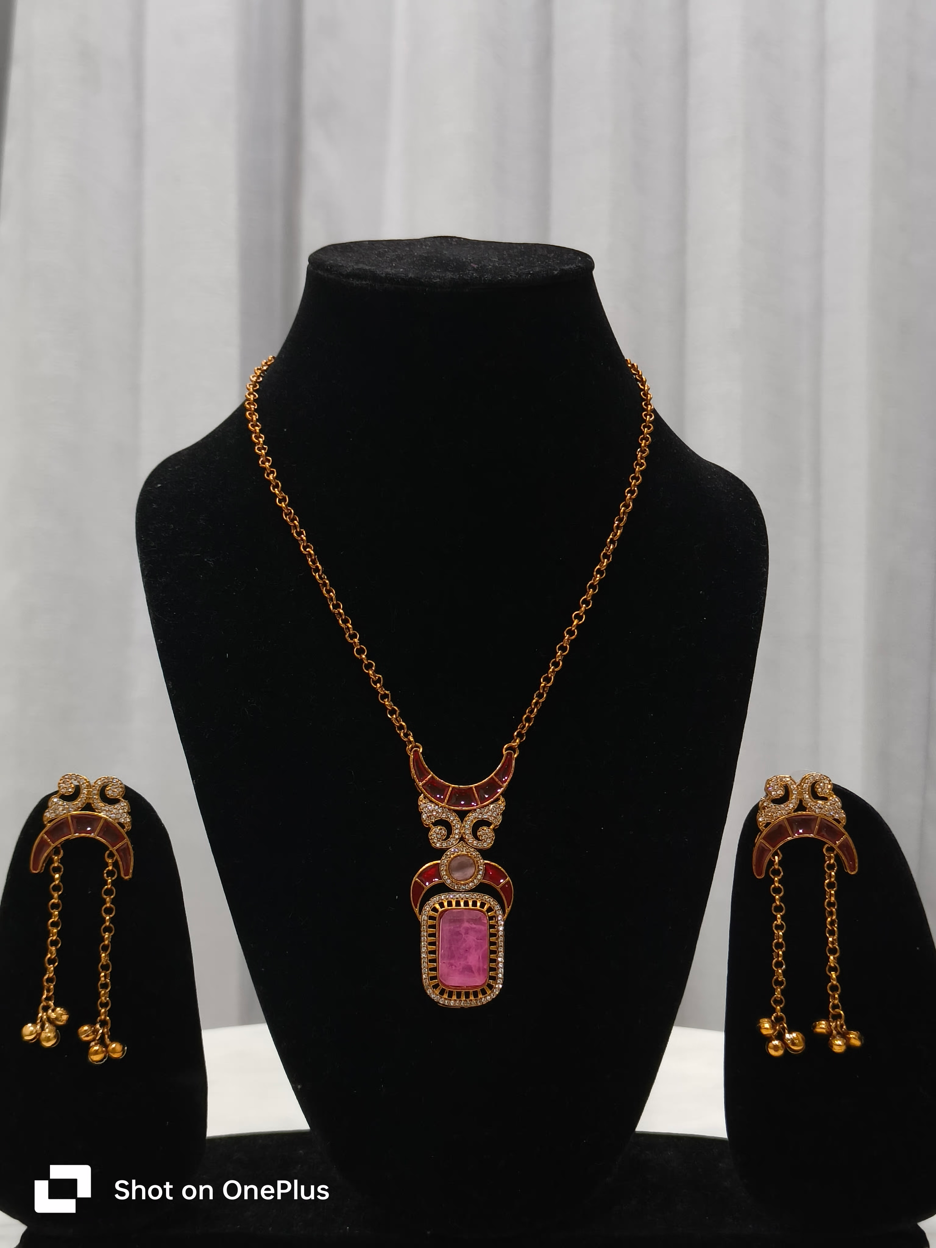 Exclusive polki chain pendant set 