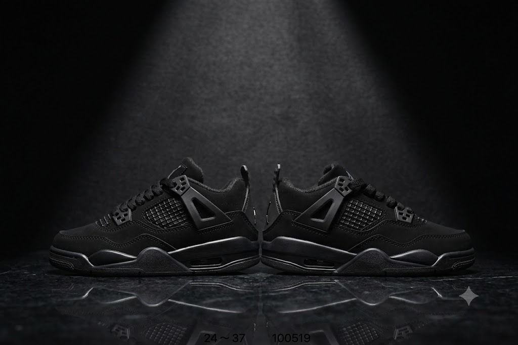 Kids Jordan 4 Retro "Black Cat"
