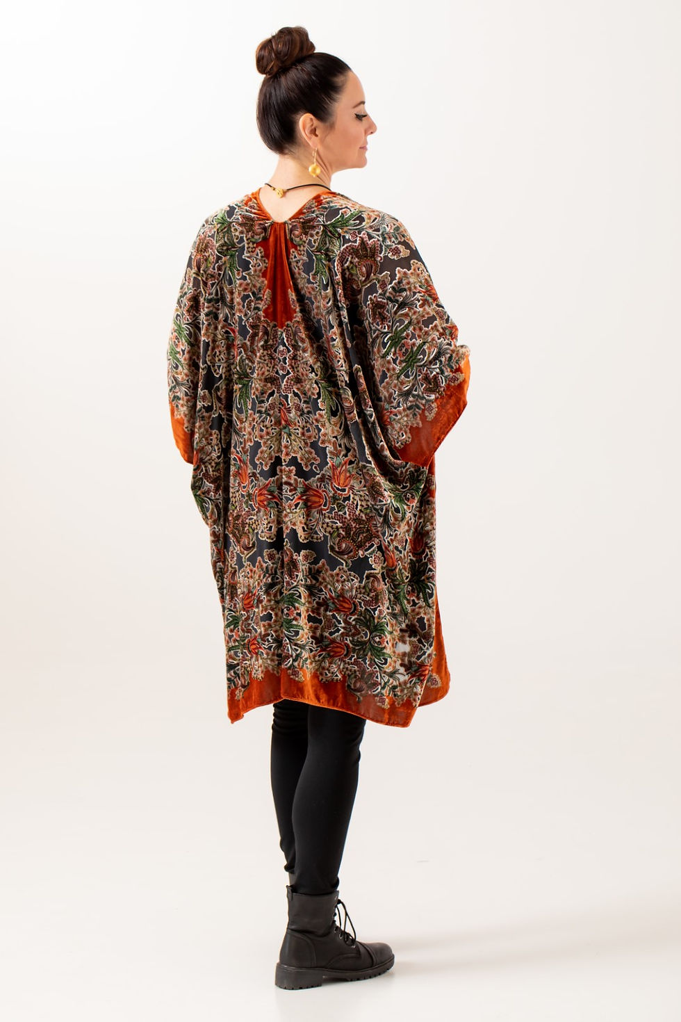 Thumbnail: Velvet Burnout Kimono