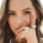 18 Karat vergoldeter Ring namens Violet von The Finds