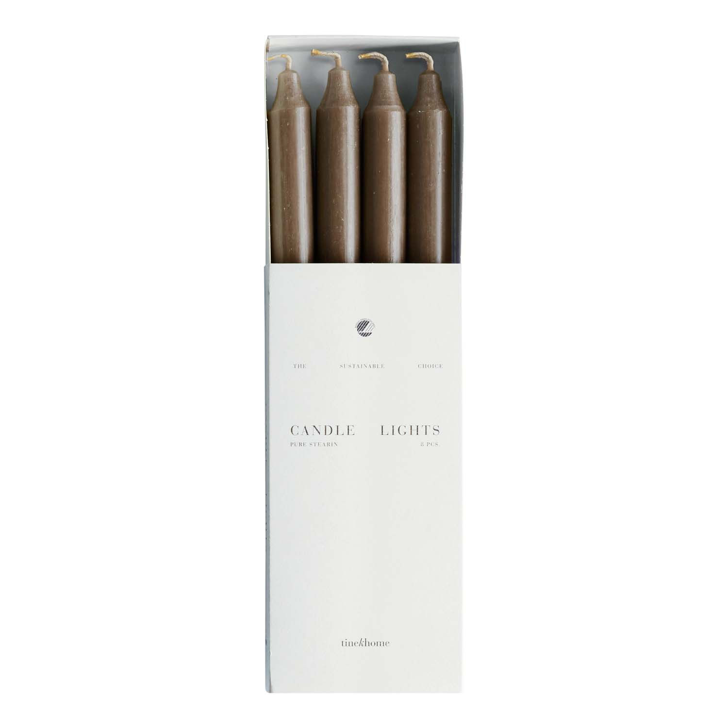 Acht schlanke Kerzen von Tine K Home in Hazel aus 100 % Stearin, jeweils 30 cm hoch