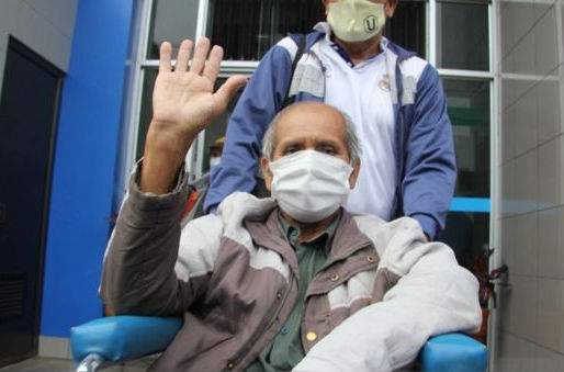 "Adultos mayores podrán salir de manera interdiaria", anunció MartÃn Vizcarra