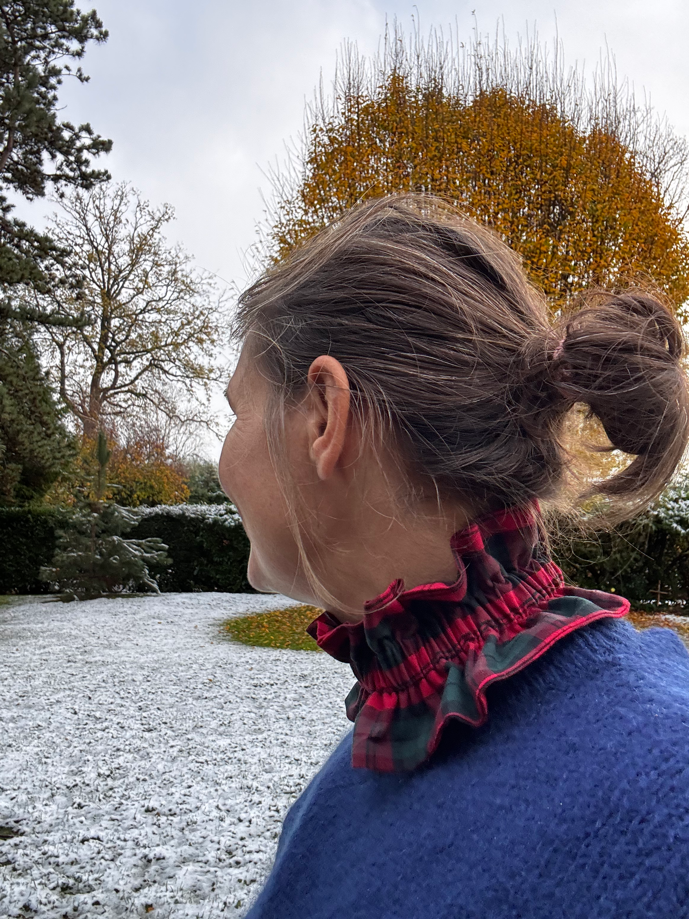 Petit col amovible en tartan écossais rouge et vert. Accessoires femmes. French brand