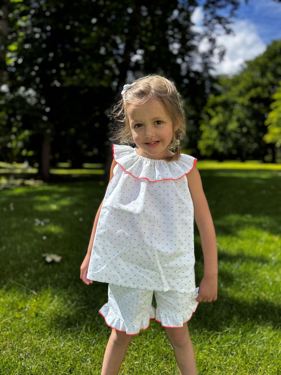 Ensemble pyjama fille en coton à motifs cœurs verts, short volanté et haut à col fantaisie