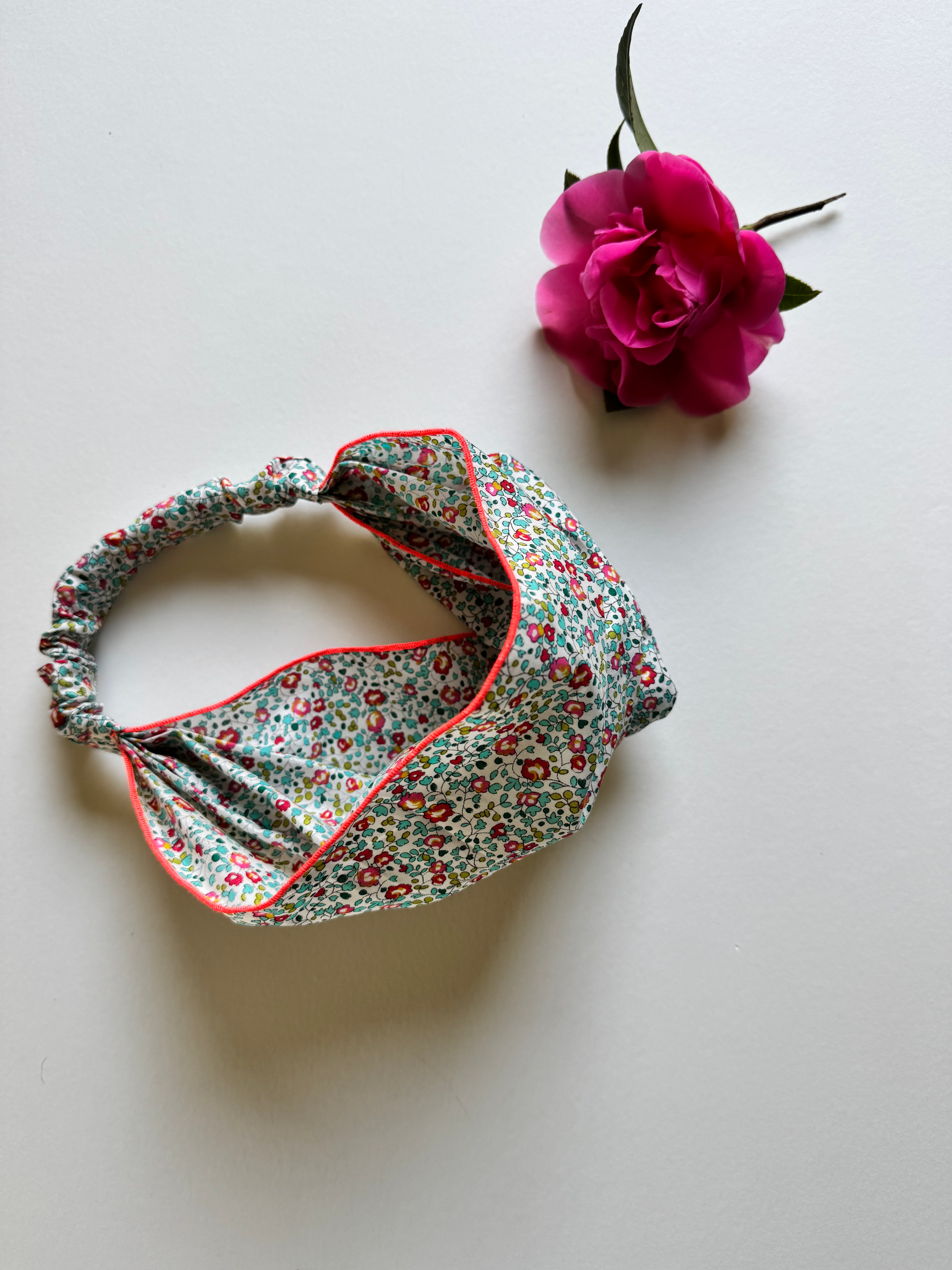 Fichu en Liberty Betsy Eloise turquoise 