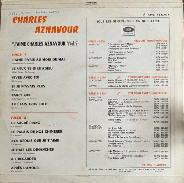 Disque vinyle de Charles Aznavour - J'aime Charles Aznavour Vol.2 en vente sur www.vinylesandvintage.com