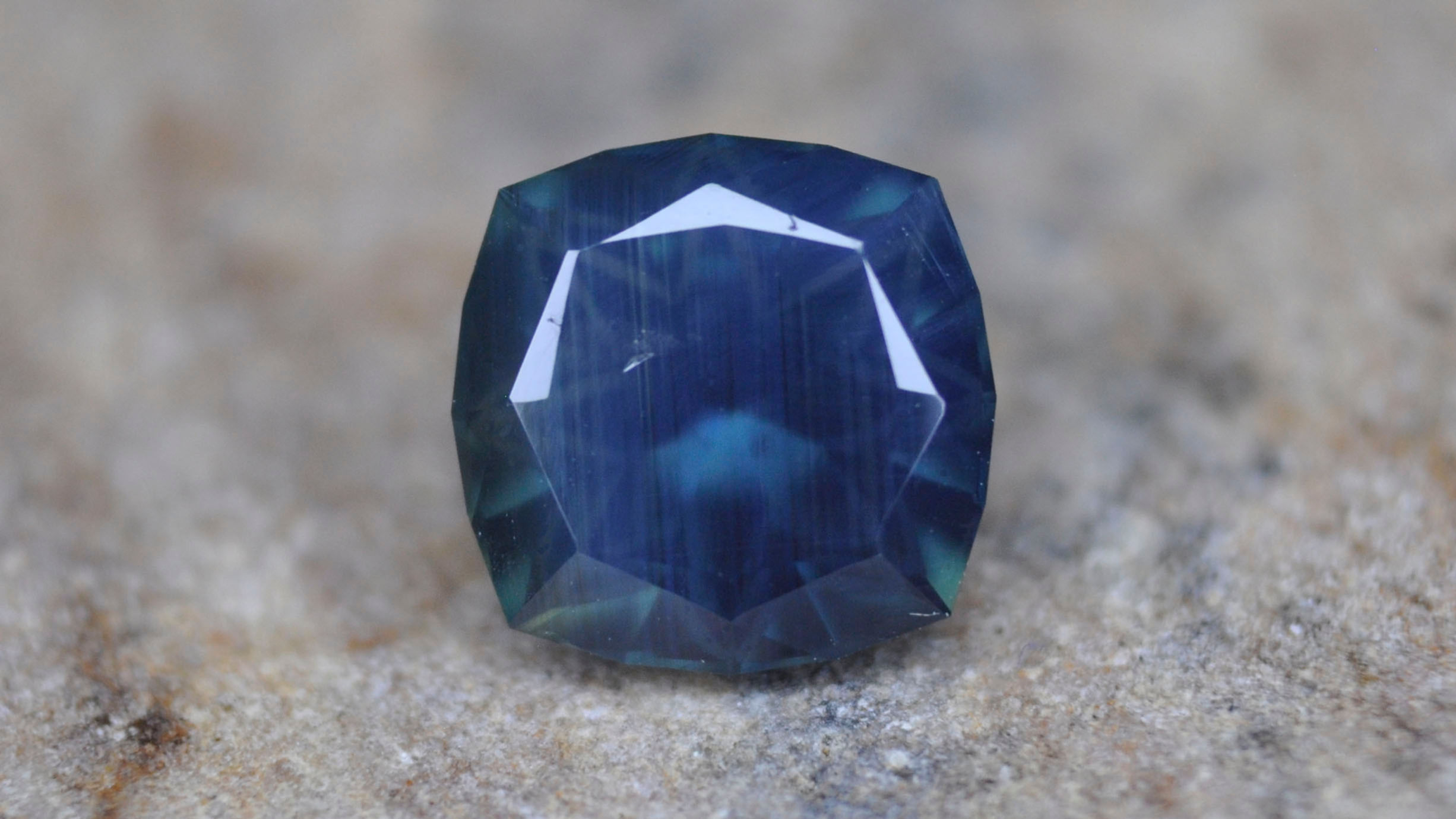 Saphir 0.7ct