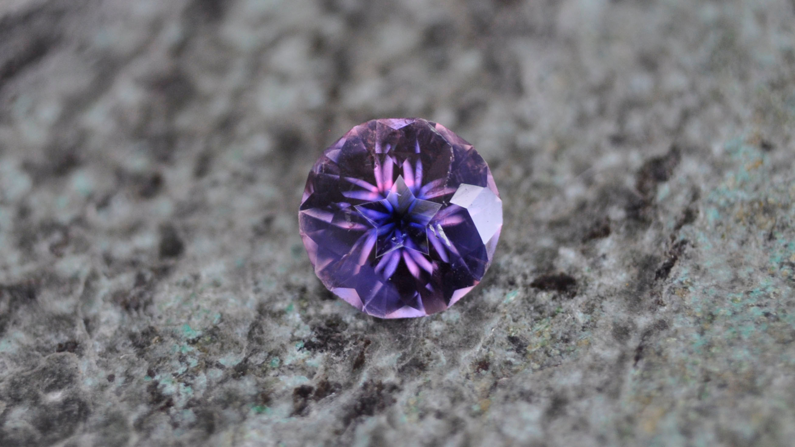 Saphir polychrome de Winza 0.62ct