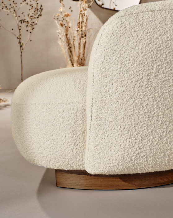 Thumbnail: Pebble Lounge