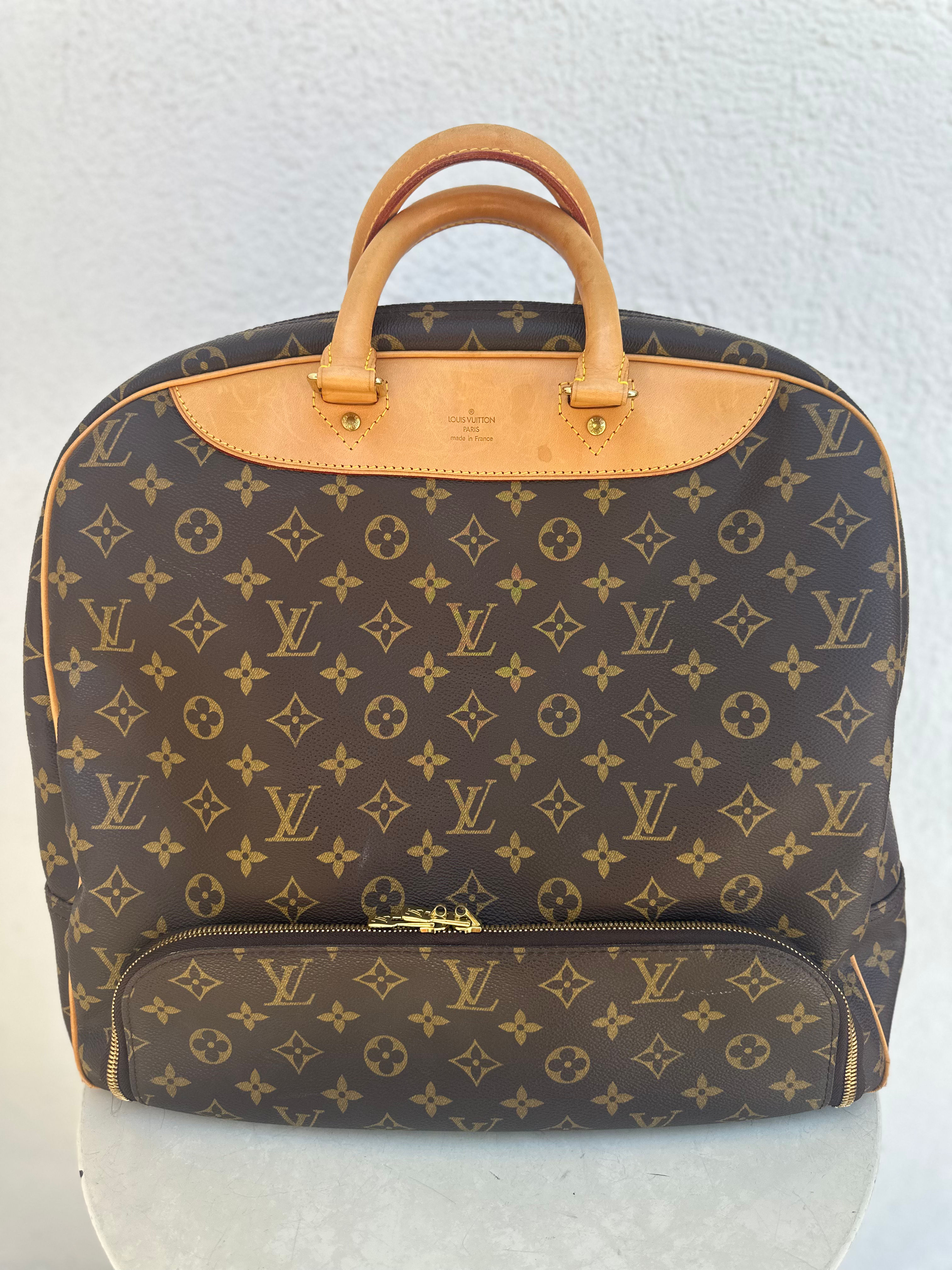 Louis  Vuitton Evasion MM