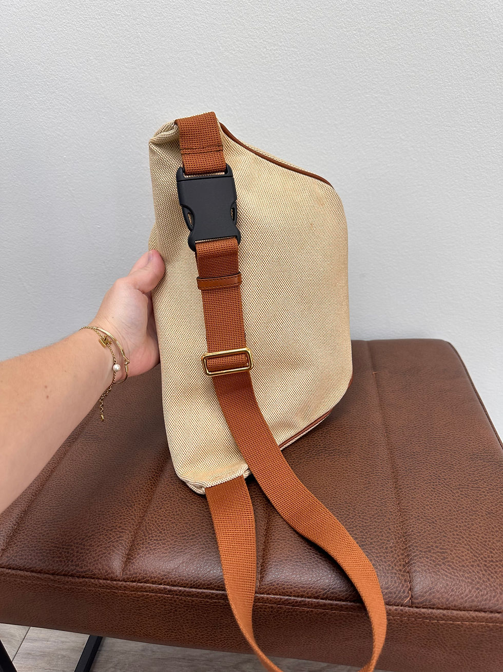 Thumbnail: Gucci Vintage Web Belt Bag