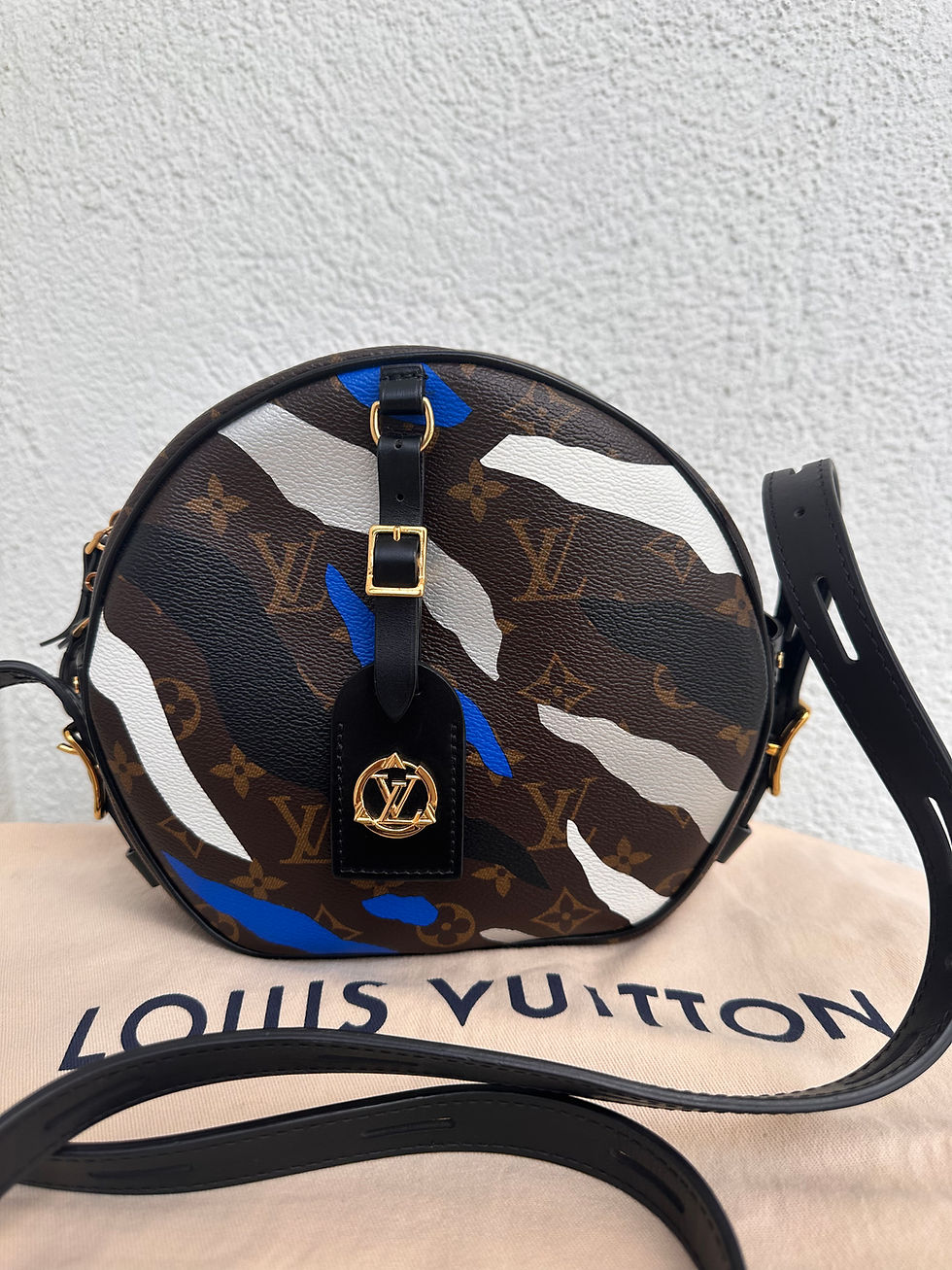 Thumbnail: Louis Vuitton Boite Chapeau Souple MM