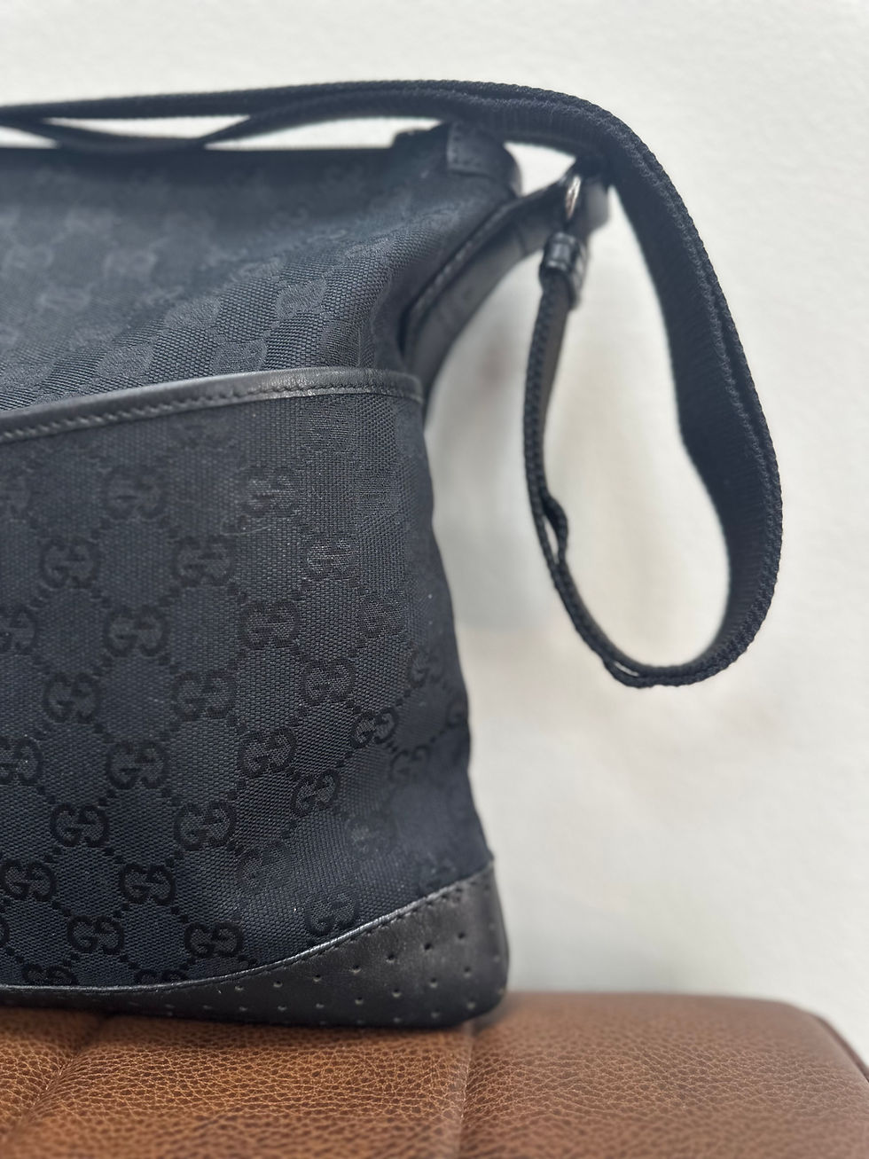Thumbnail: Gucci Medium GG Messenger 