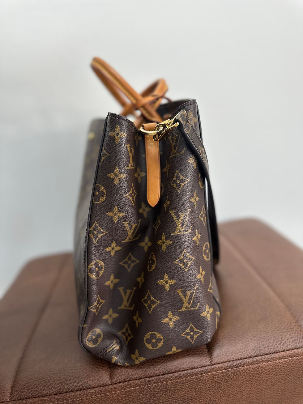 Thumbnail: Louis Vuitton Montaigne MM