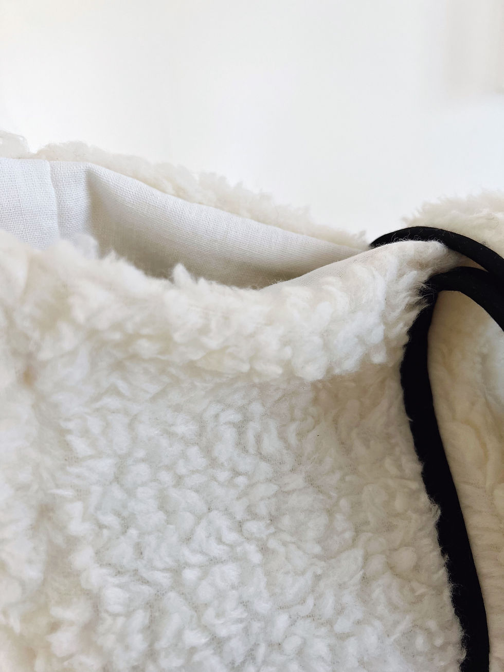 Thumbnail: Camille Oversized Tote - Sherpa 