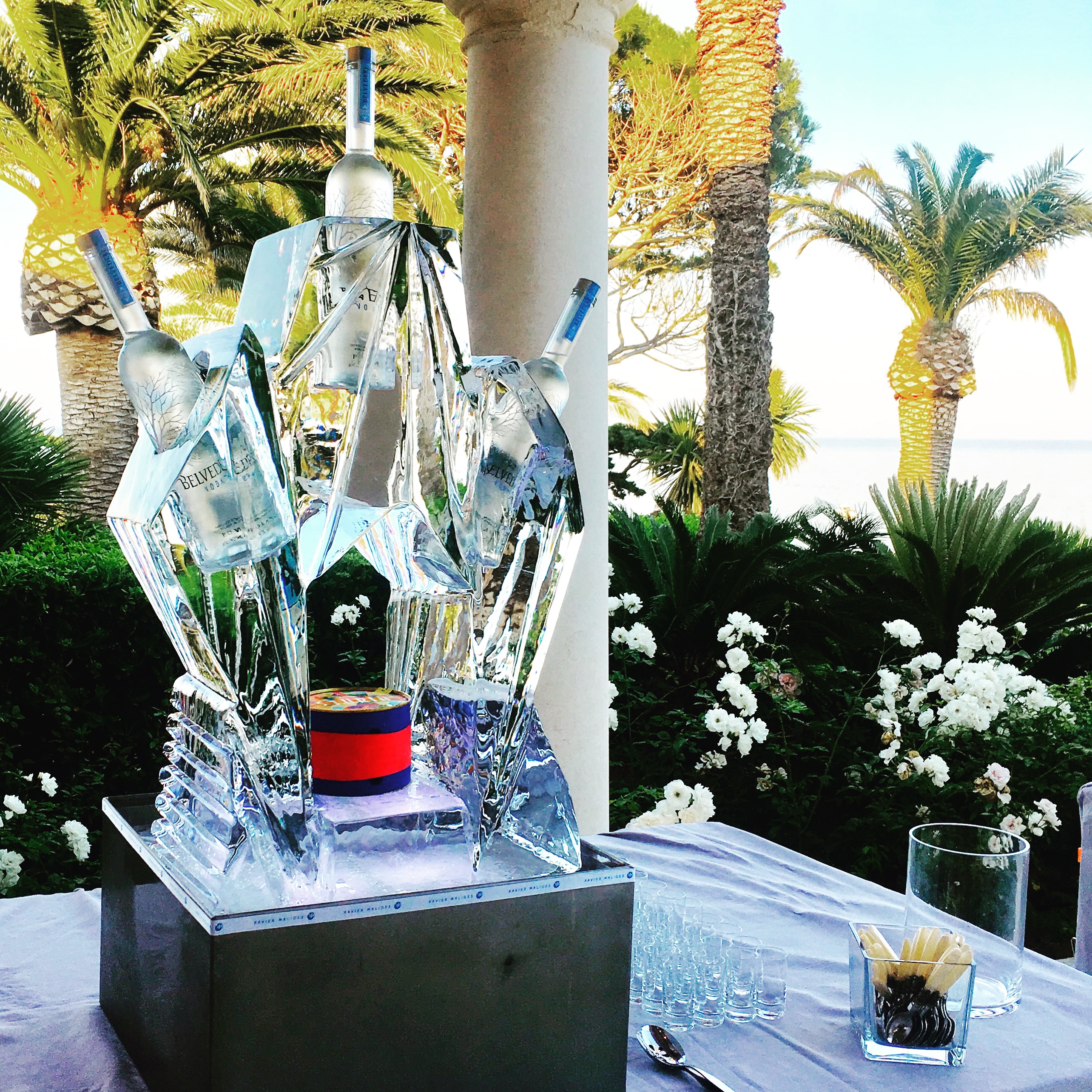 Présentoir à Caviar/Vodka en Glace
