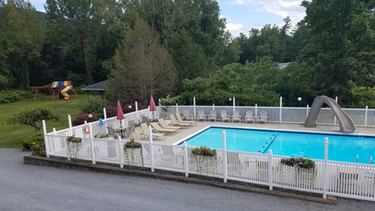pool and grounds.jpg