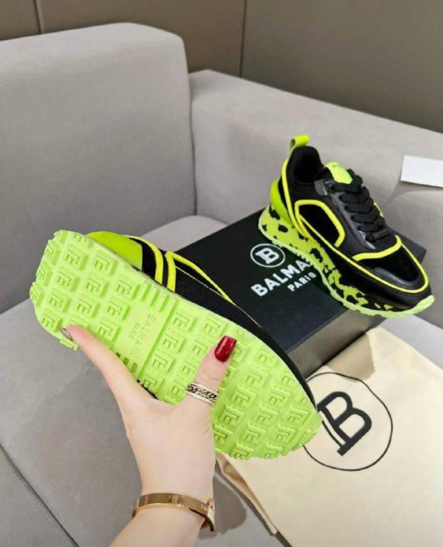 Miniature : BALMAIN 