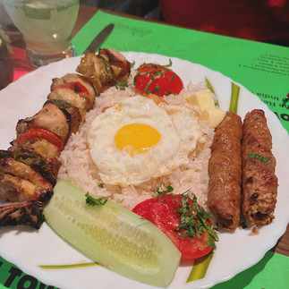 Kolkata, travel to kolkata, kolkata travel itinerary, what to see in kolkata, 7 days in kolkata, kolkata street food, chelo kebab, peter cat kolkata, phuchka kolkata, kolkata tea, kolkata paani puri