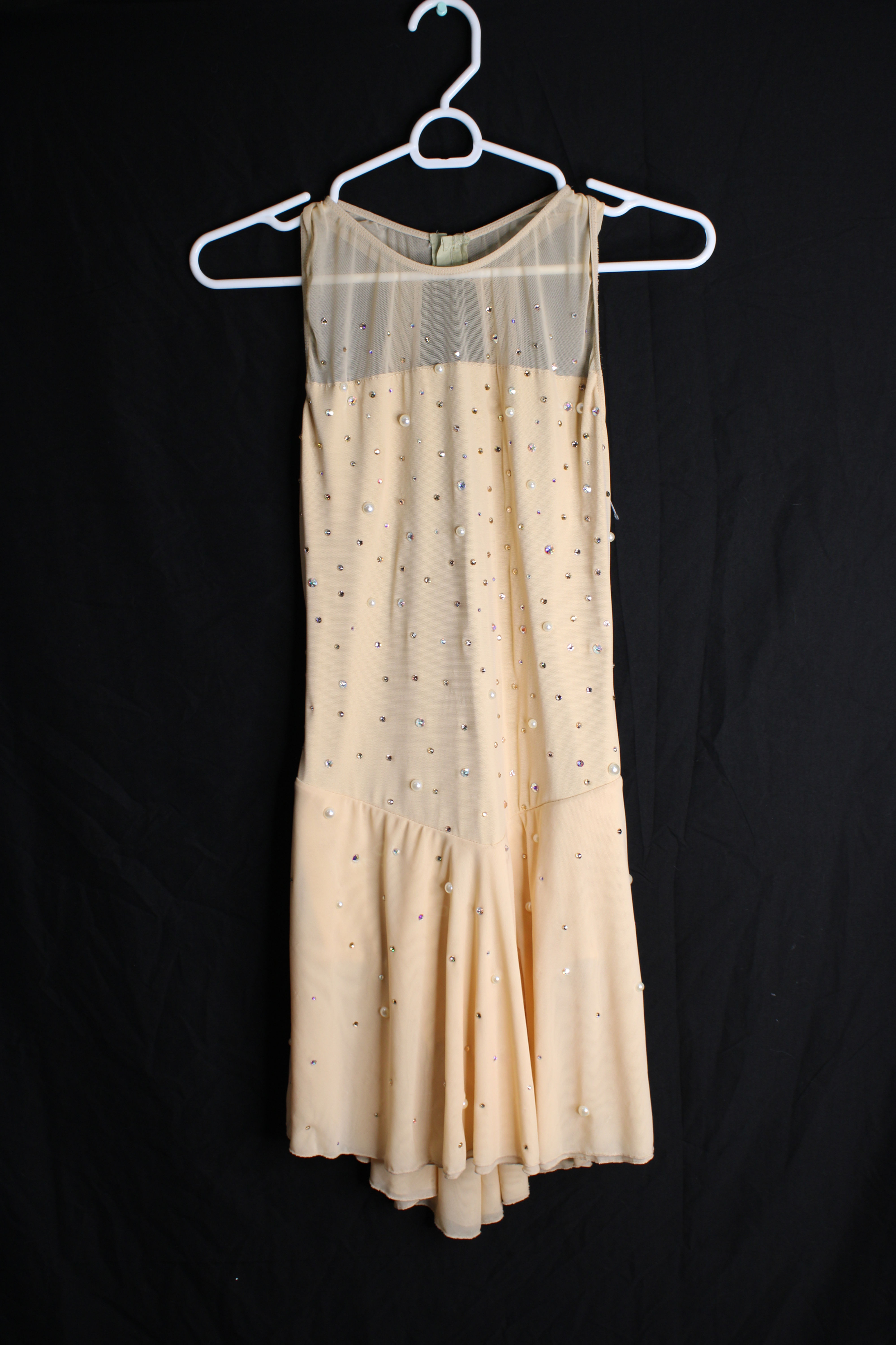 Elegant Pale Yellow AM/AL